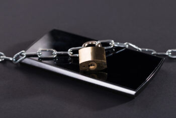3 Ways to Minimize Social Media Use on Your Phone